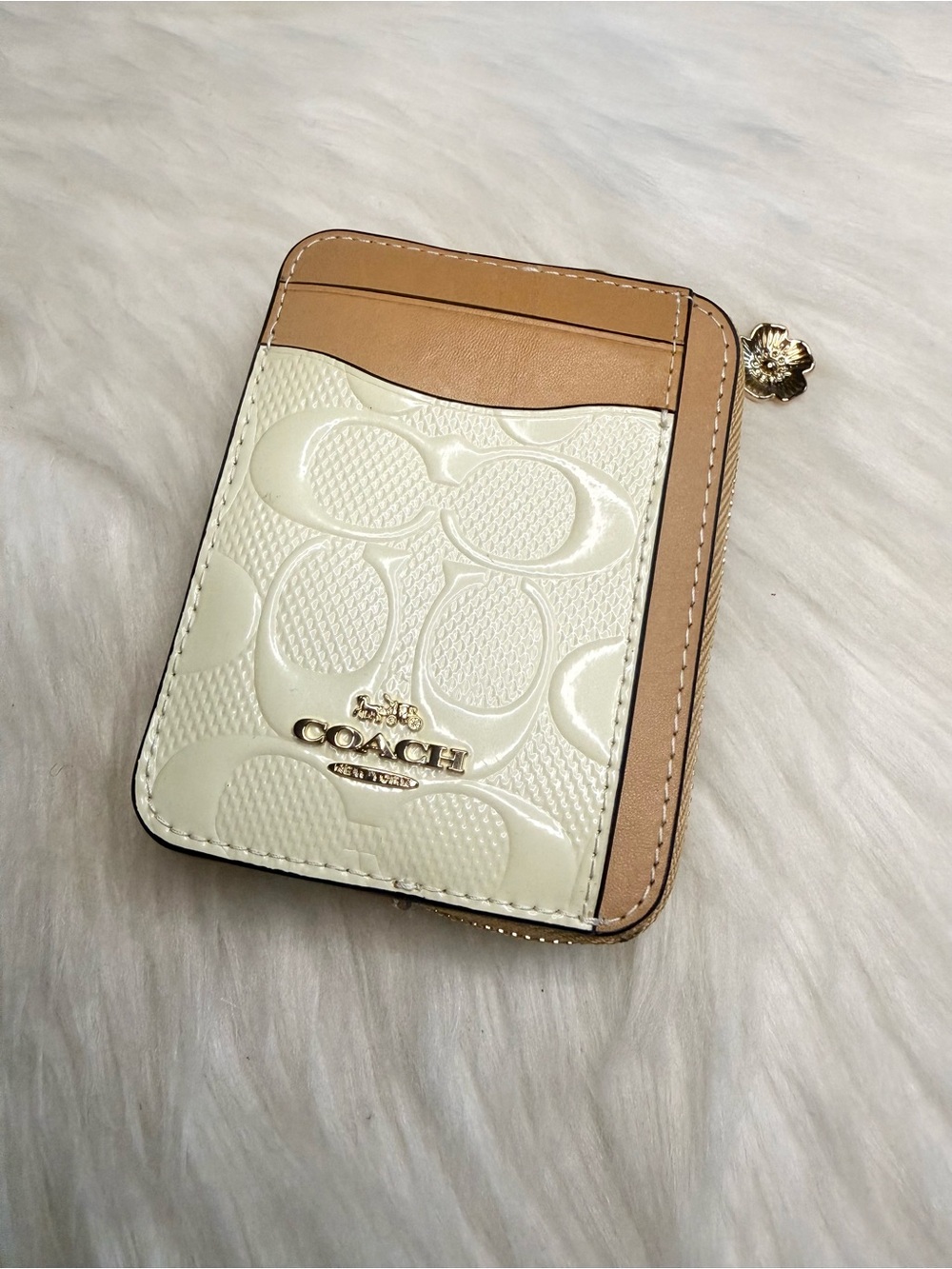 NWT Coach Zip Card Case In Signature Leather With Charm Strap CFI28 LIGHT LEMON